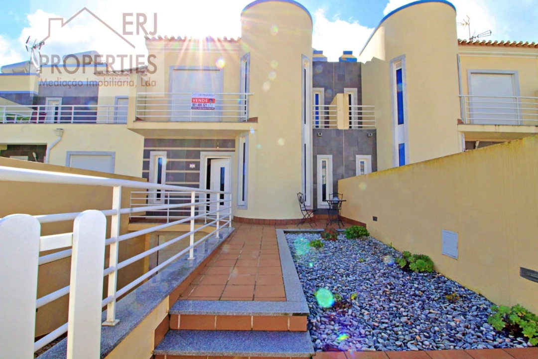 Moradia T3 para Venda em Vila Nova de Cacela Foto 27