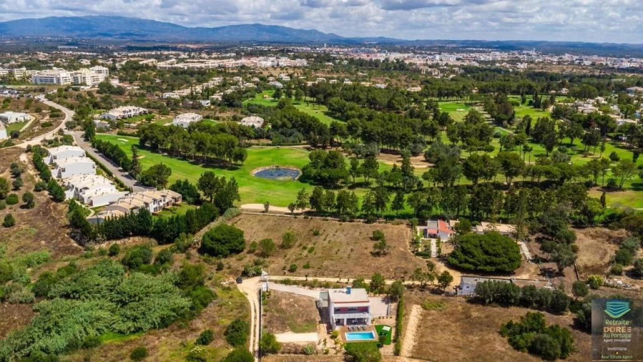 Moradia T3 para Arrendamento férias em Alvor Foto 30