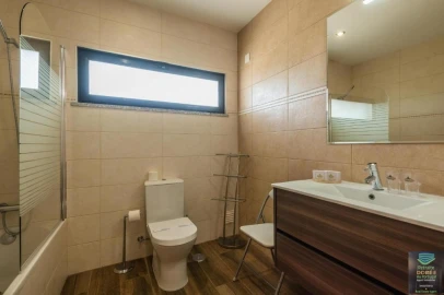 Moradia T3 para Arrendamento férias em Alvor