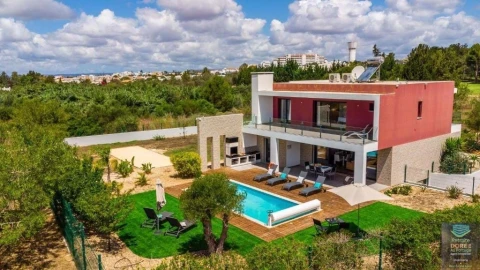 Moradia T3 para Arrendamento férias em Alvor