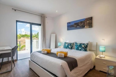 Moradia T3 para Arrendamento férias em Alvor
