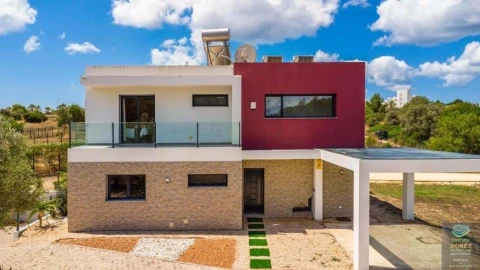 Moradia T3 para Arrendamento férias em Alvor