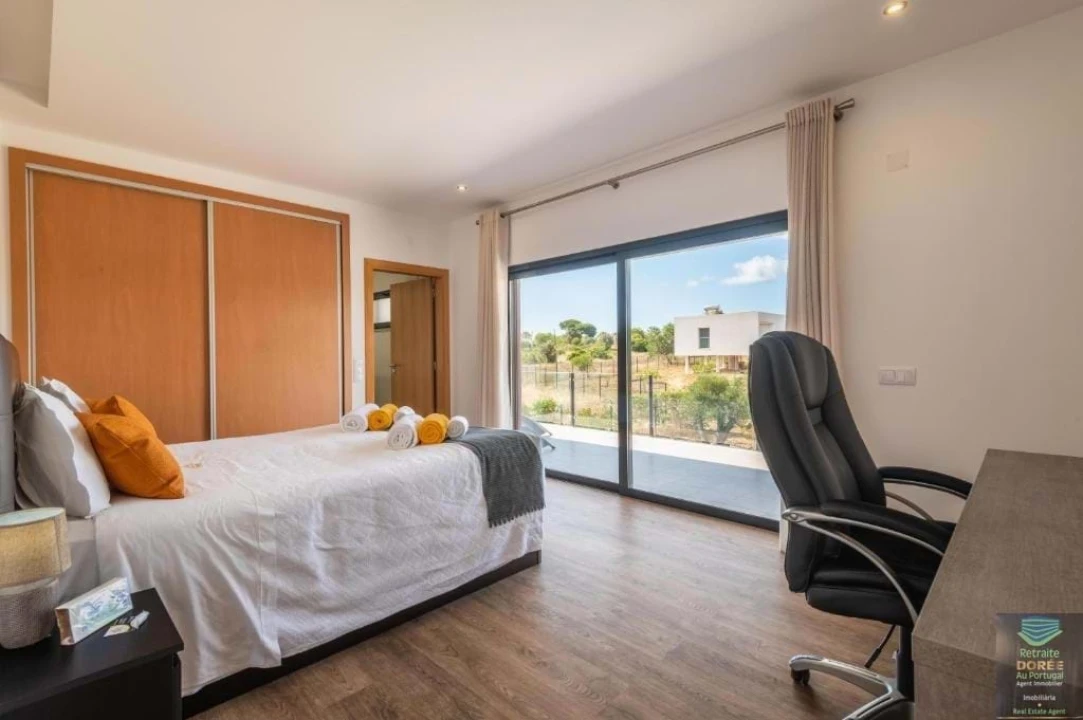 Moradia T3 para Arrendamento férias em Alvor Foto 14