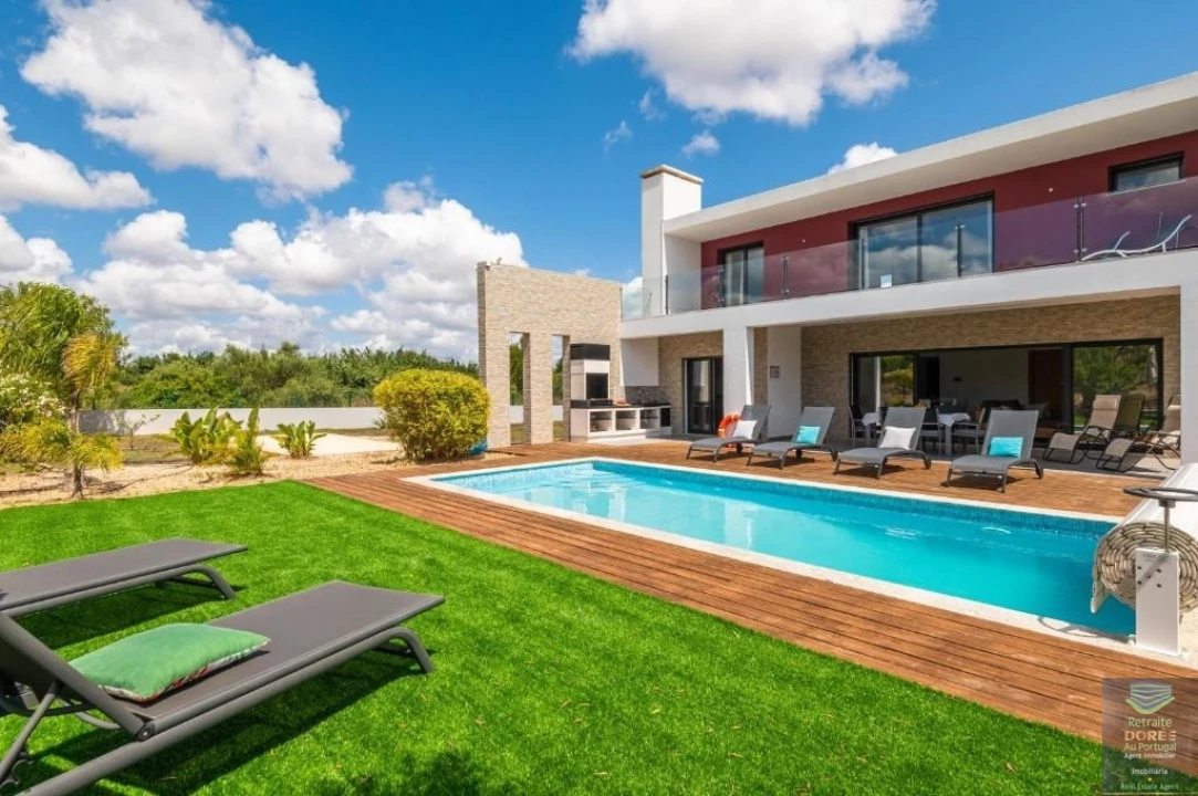 Moradia T3 para Arrendamento férias em Alvor Foto 1