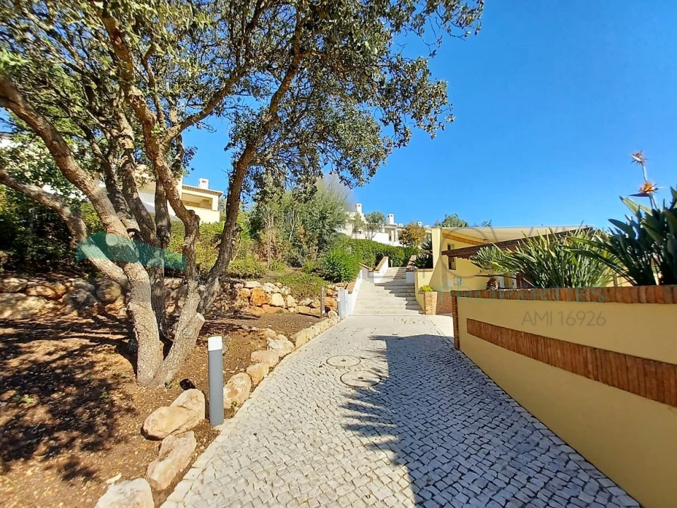 Moradia T3 para Arrendamento em Mexilhoeira Grande Foto 26