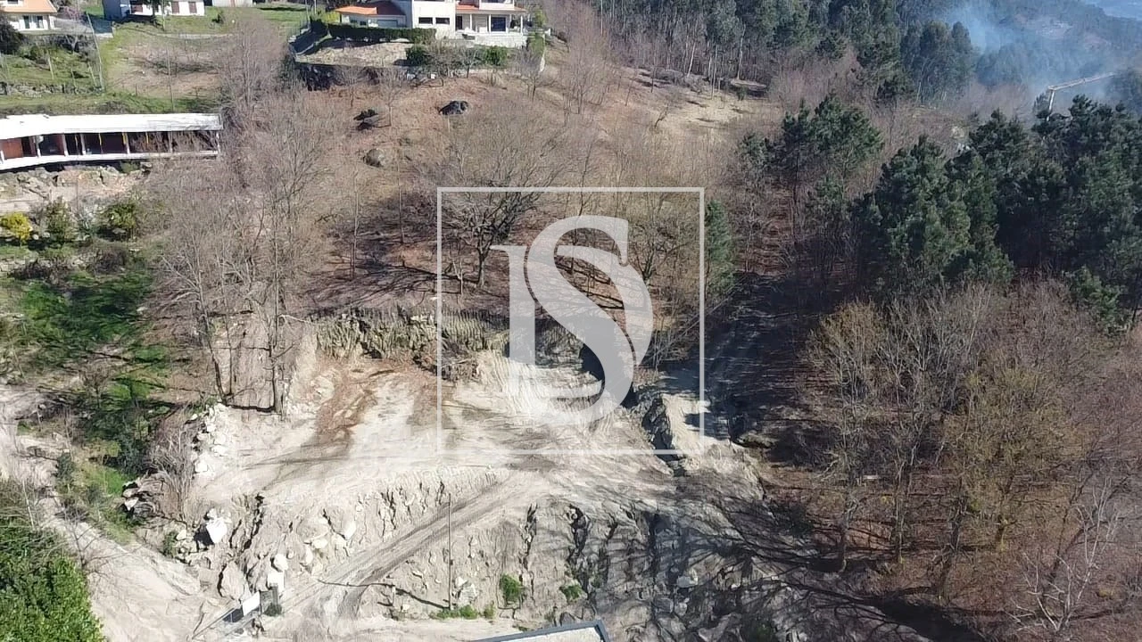 Terreno para Venda em Tabuaças Foto 32