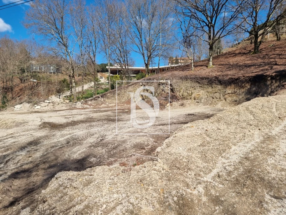 Terreno para Venda em Tabuaças Foto 18