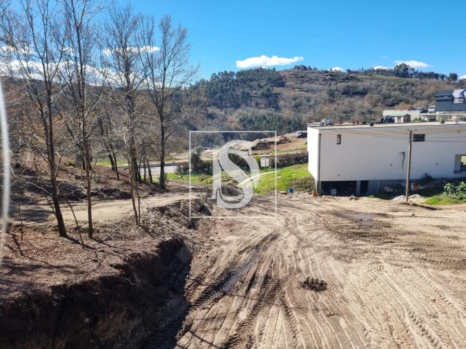 Terreno para Venda em Tabuaças Foto 16
