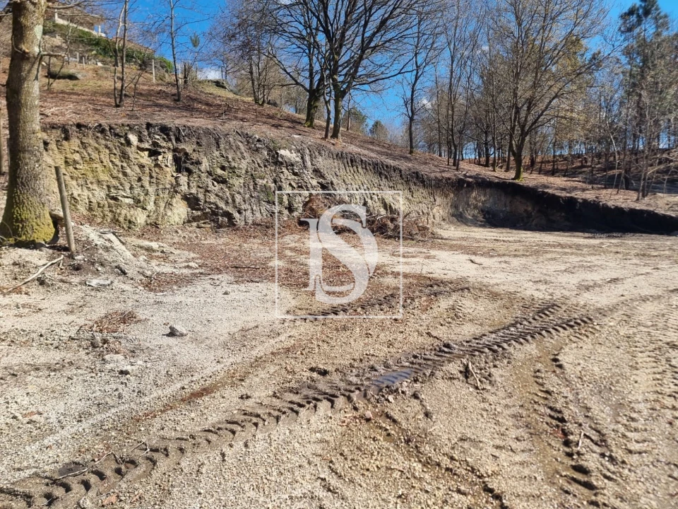 Terreno para Venda em Tabuaças Foto 6