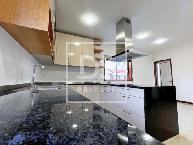 Moradia T3 para Venda em Alfena Foto 14