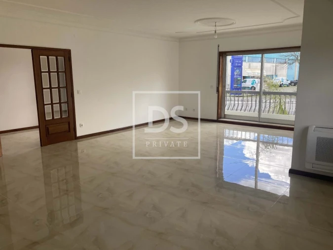 Moradia T3 para Venda em Alfena Foto 6