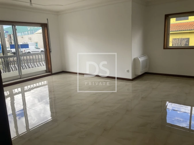 Moradia T3 para Venda em Alfena Foto 10