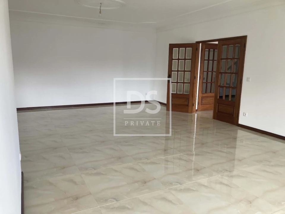 Moradia T3 para Venda em Alfena Foto 8