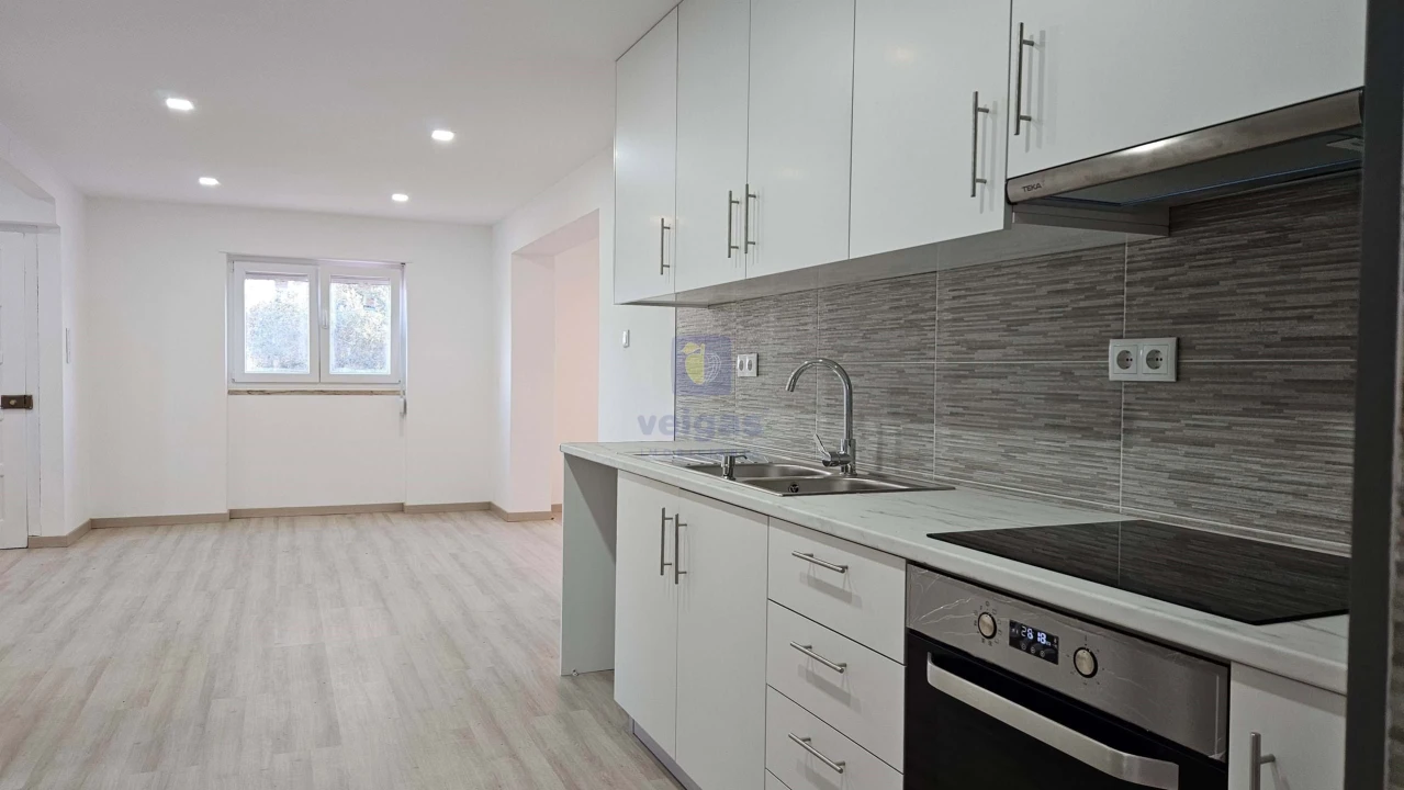 Prédio para Venda em Caldas da Rainha - Santo Onofre e Serra do Bouro Foto 13