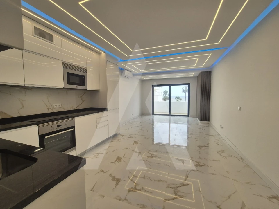 Apartamento T2 para Venda em Quarteira Foto 1