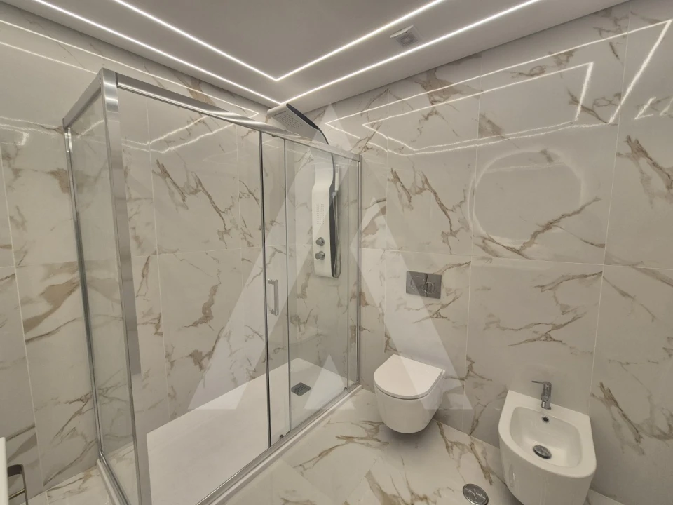 Apartamento T2 para Venda em Quarteira Foto 17