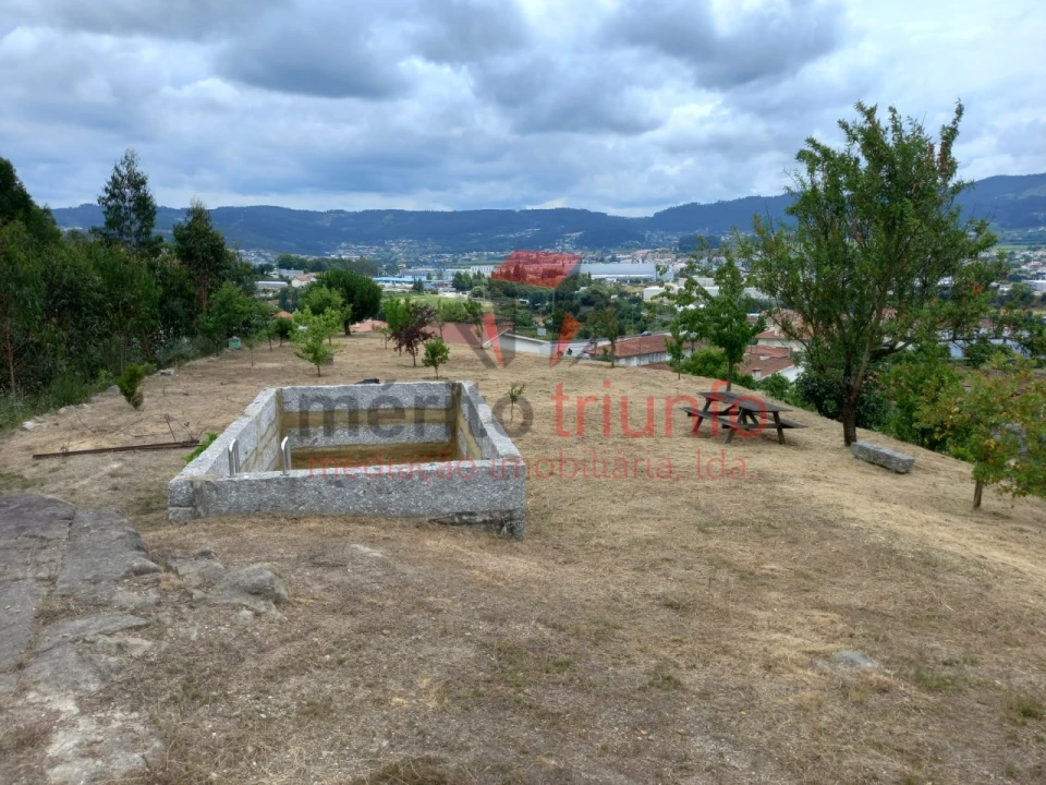 Terreno para Venda em Lordelo Foto 24