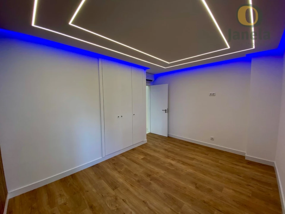 Apartamento T2 para Venda em Quarteira Foto 24