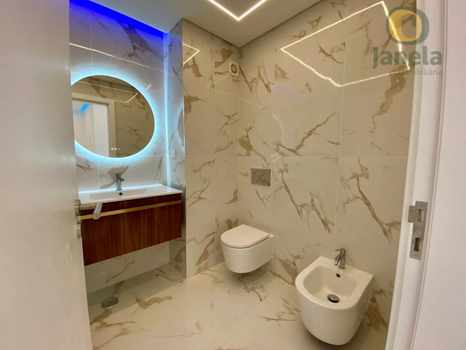 Apartamento T2 para Venda em Quarteira Foto 15