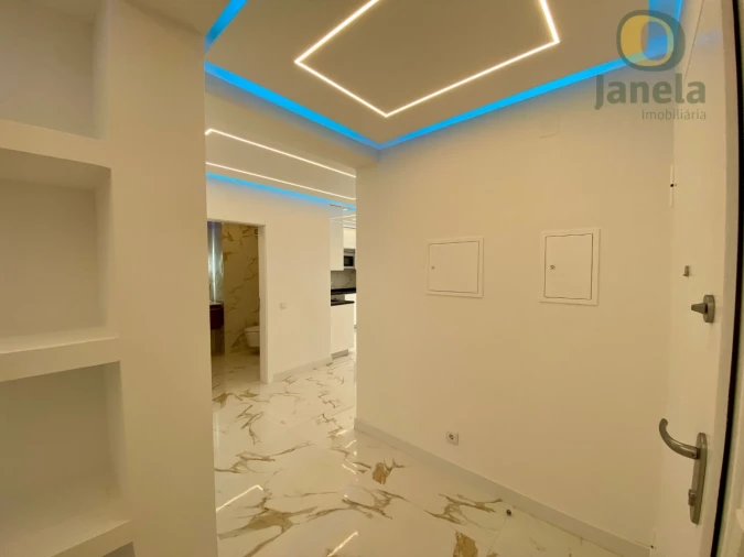 Apartamento T2 para Venda em Quarteira Foto 7