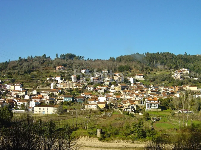 Apartamento T2 para Venda em Rebordosa Foto 24