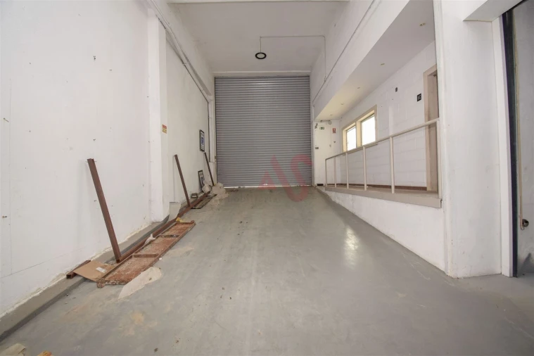 Armazém para Venda em Santa Iria de Azoia, São João da Talha e Bobadela Foto 19