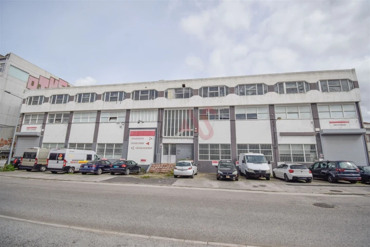 Armazém para Venda em Santa Iria de Azoia, São João da Talha e Bobadela Foto 20