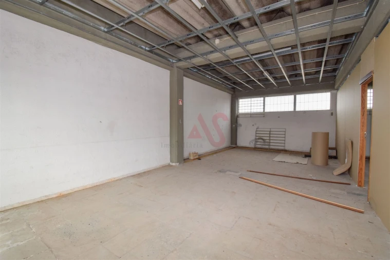 Armazém para Arrendamento em Santa Iria de Azoia, São João da Talha e Bobadela Foto 8