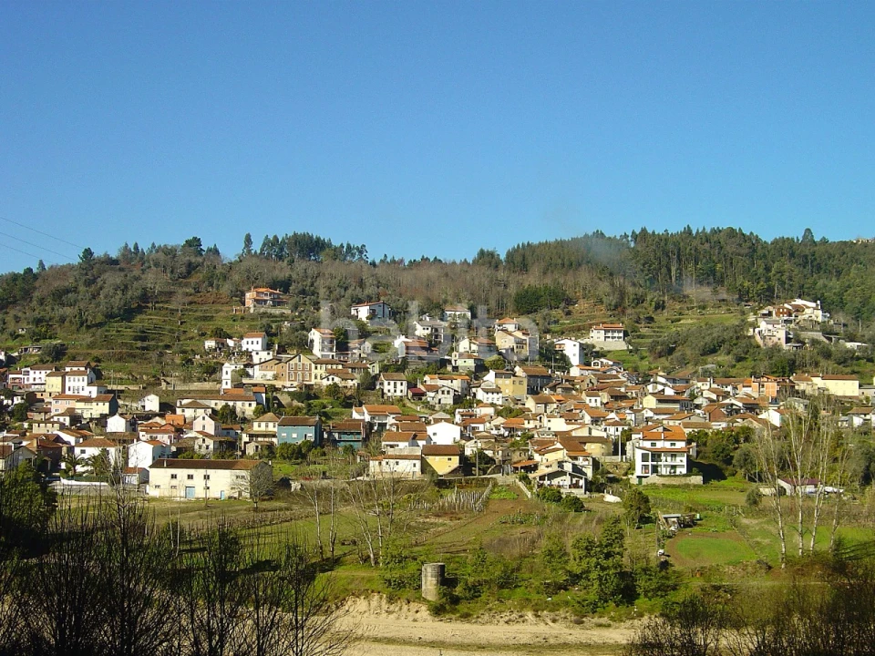 Apartamento T3 para Venda em Rebordosa Foto 15