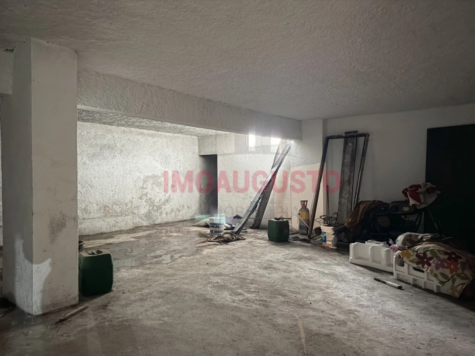 Garagem para Venda em Guarda Foto 2