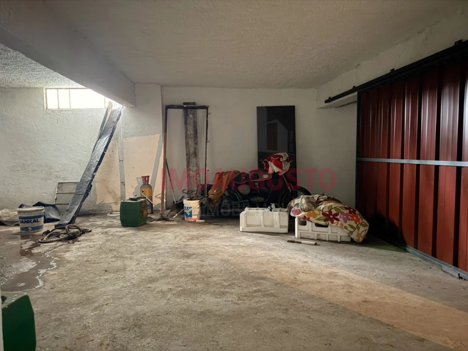 Garagem para Venda em Guarda Foto 5