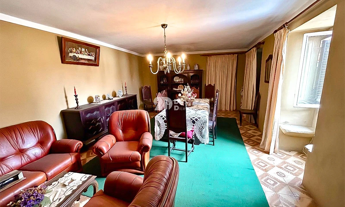 Moradia T5 para Venda em Barcos e Santa Leocádia Foto 4