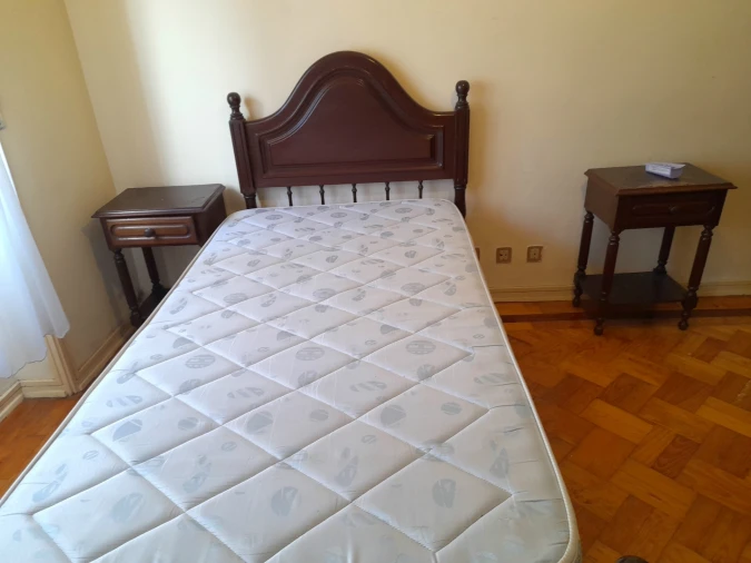 Quarto para Arrendamento em Santo Antonio dos Olivais Foto 8