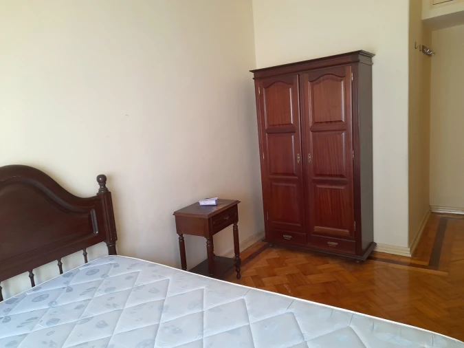 Quarto para Arrendamento em Santo Antonio dos Olivais Foto 7