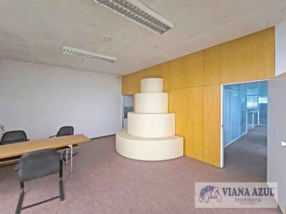 Armazém para Arrendamento em São Romão de Neiva Foto 14