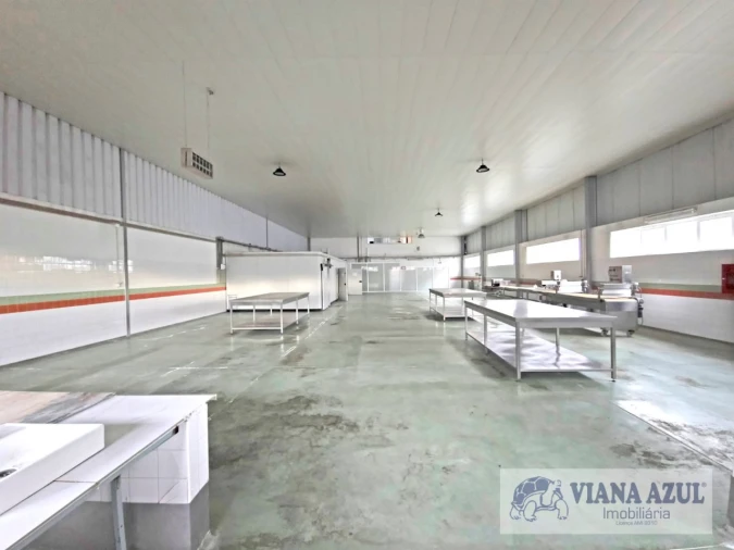 Armazém para Arrendamento em São Romão de Neiva Foto 1