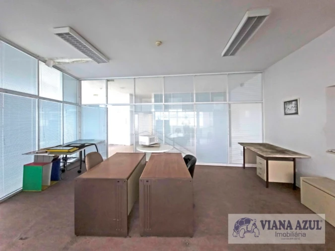 Armazém para Arrendamento em São Romão de Neiva Foto 8