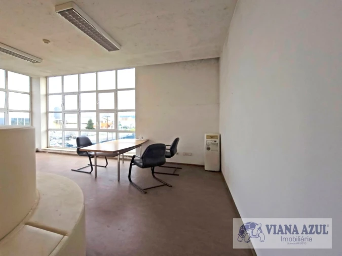 Armazém para Arrendamento em São Romão de Neiva Foto 13