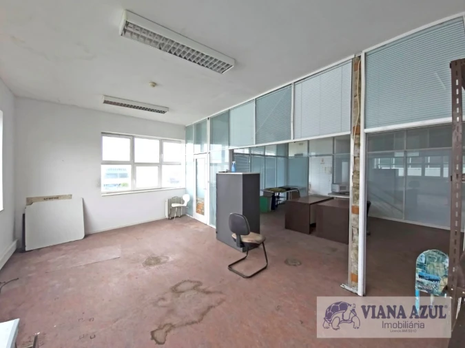 Armazém para Arrendamento em São Romão de Neiva Foto 17