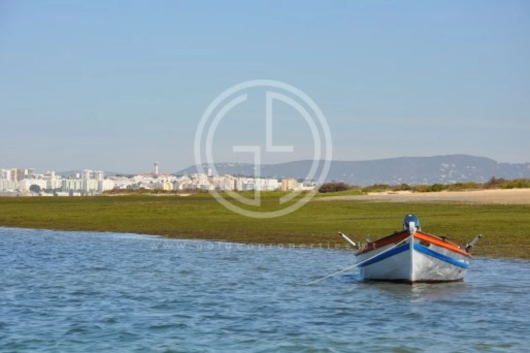 Apartamento T2 para Venda em Faro (Sé e São Pedro) Foto 17