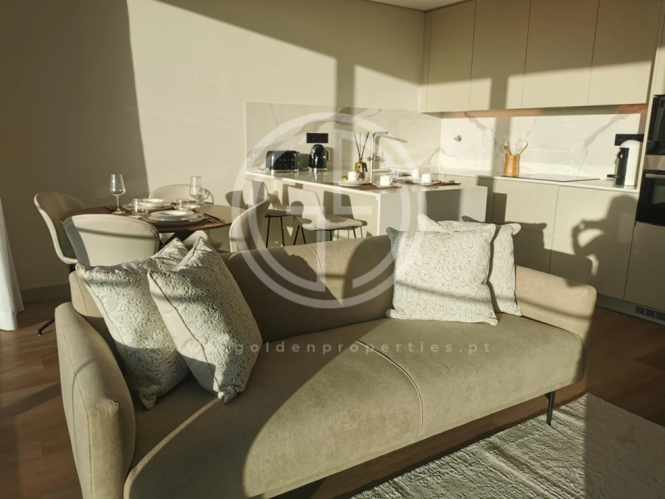 Apartamento T2 para Venda em Faro (Sé e São Pedro) Foto 2