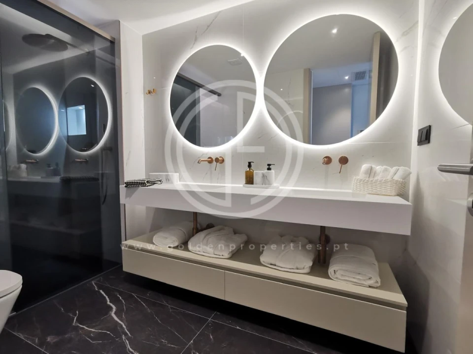 Apartamento T2 para Venda em Faro (Sé e São Pedro) Foto 3