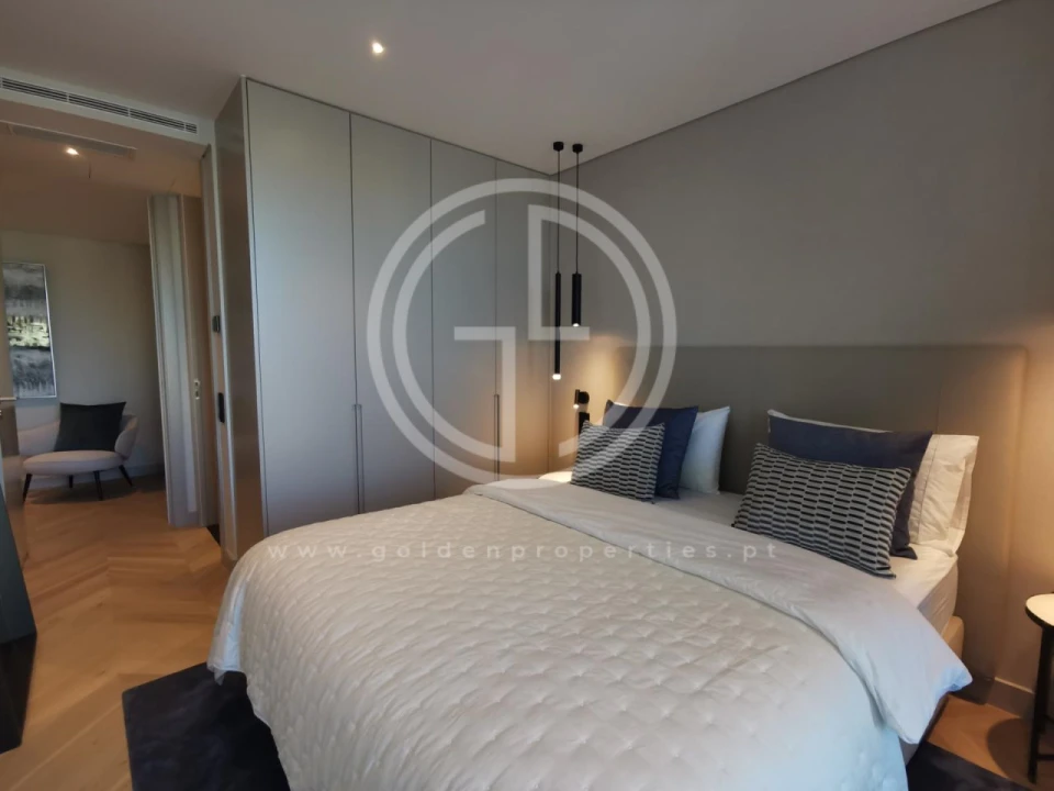 Apartamento T2 para Venda em Faro (Sé e São Pedro) Foto 5