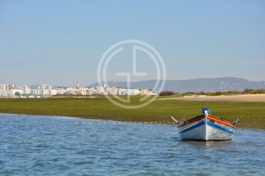 Apartamento T2 para Venda em Faro (Sé e São Pedro) Foto 13