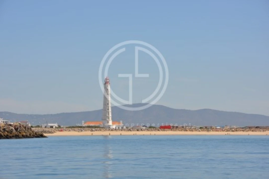 Apartamento T2 para Venda em Faro (Sé e São Pedro) Foto 15