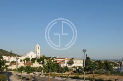 Apartamento T2 para Venda em Faro (Sé e São Pedro)