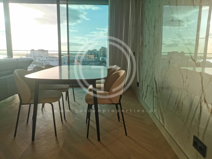 Apartamento T2 para Venda em Faro (Sé e São Pedro) Foto 8
