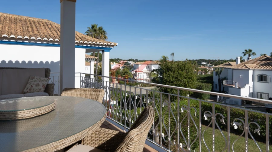 Apartamento T2 para Venda em Almancil Foto 14