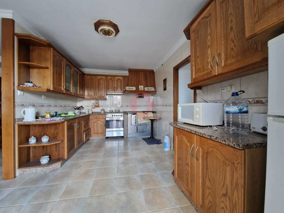 Moradia T4 para Venda em Barbeita Foto 1