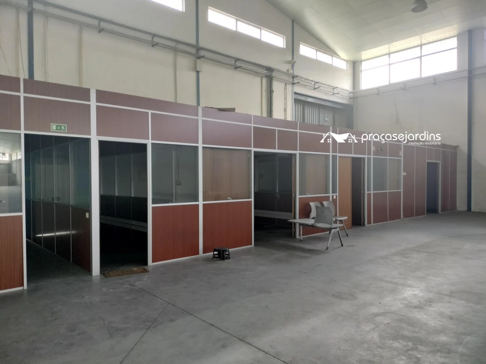 Armazém para Arrendamento em Marrazes e Barosa Foto 13